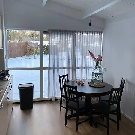 Very Cozy House, With Private Garden And Privacy Apartment *